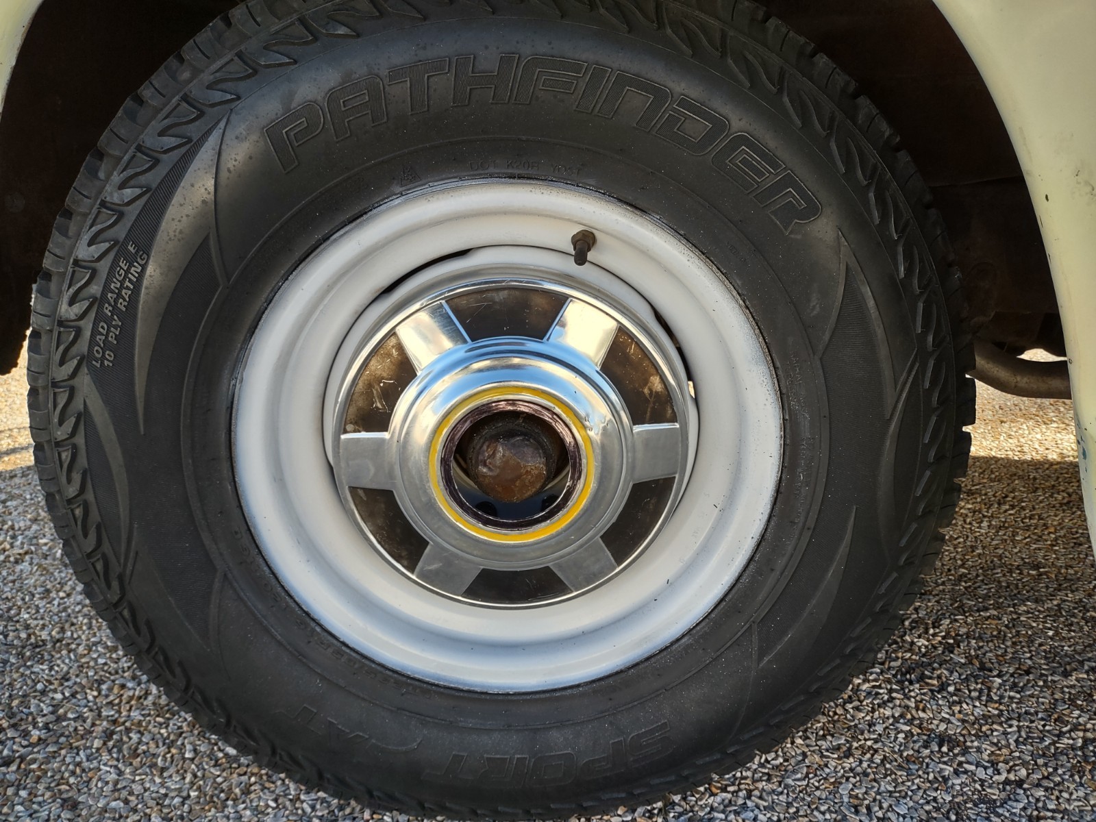 Chevrolet-C-10-1952-Standard-Cab-Pickup-20