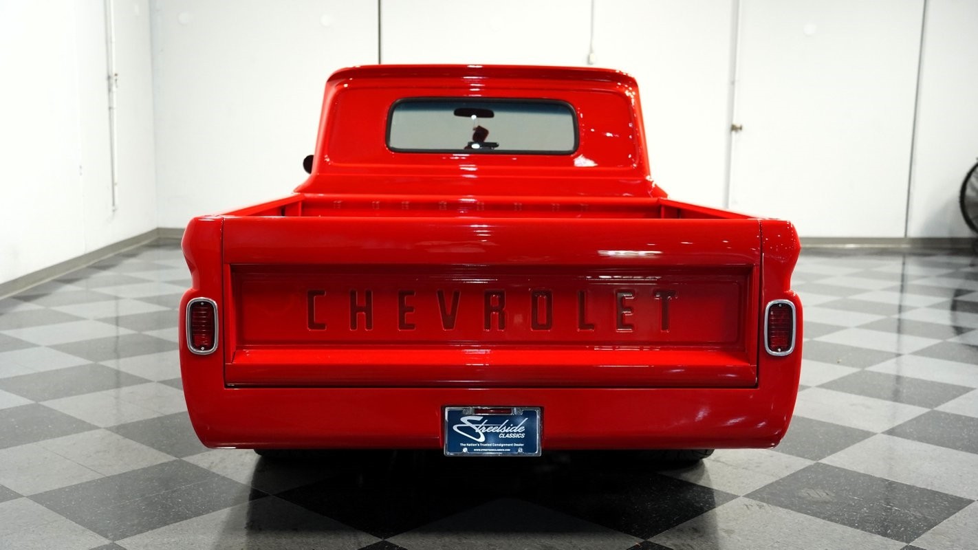 Chevrolet-C-10-1962-Pickup-Truck-9