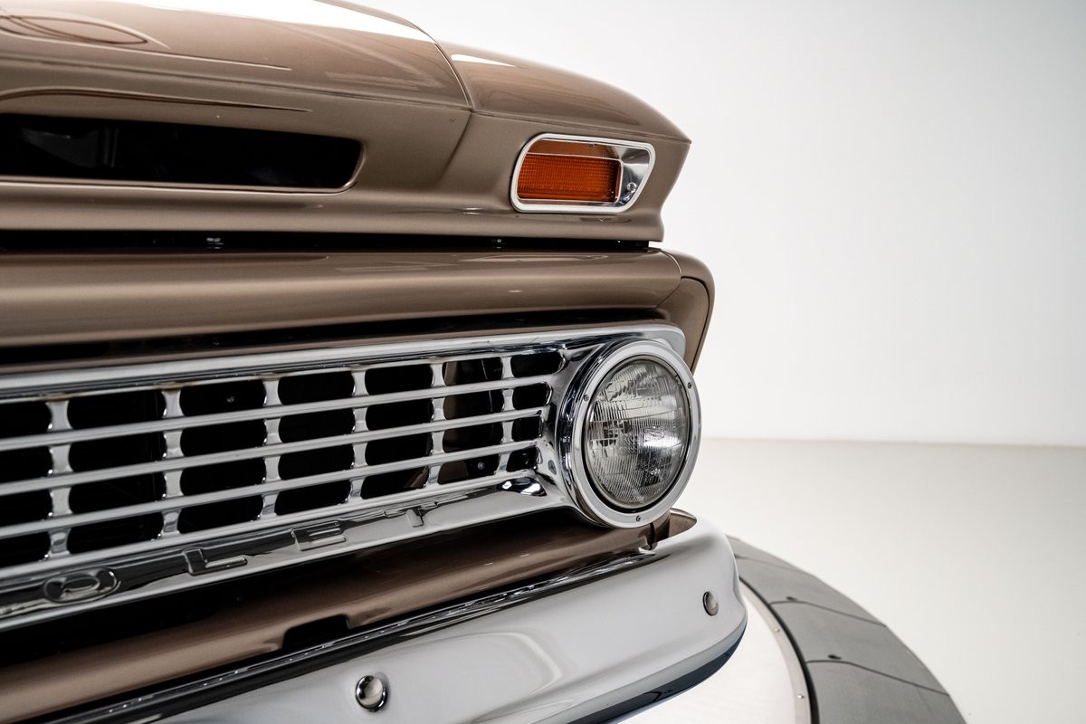 Chevrolet-C-10-1963-Pickup-Truck-11