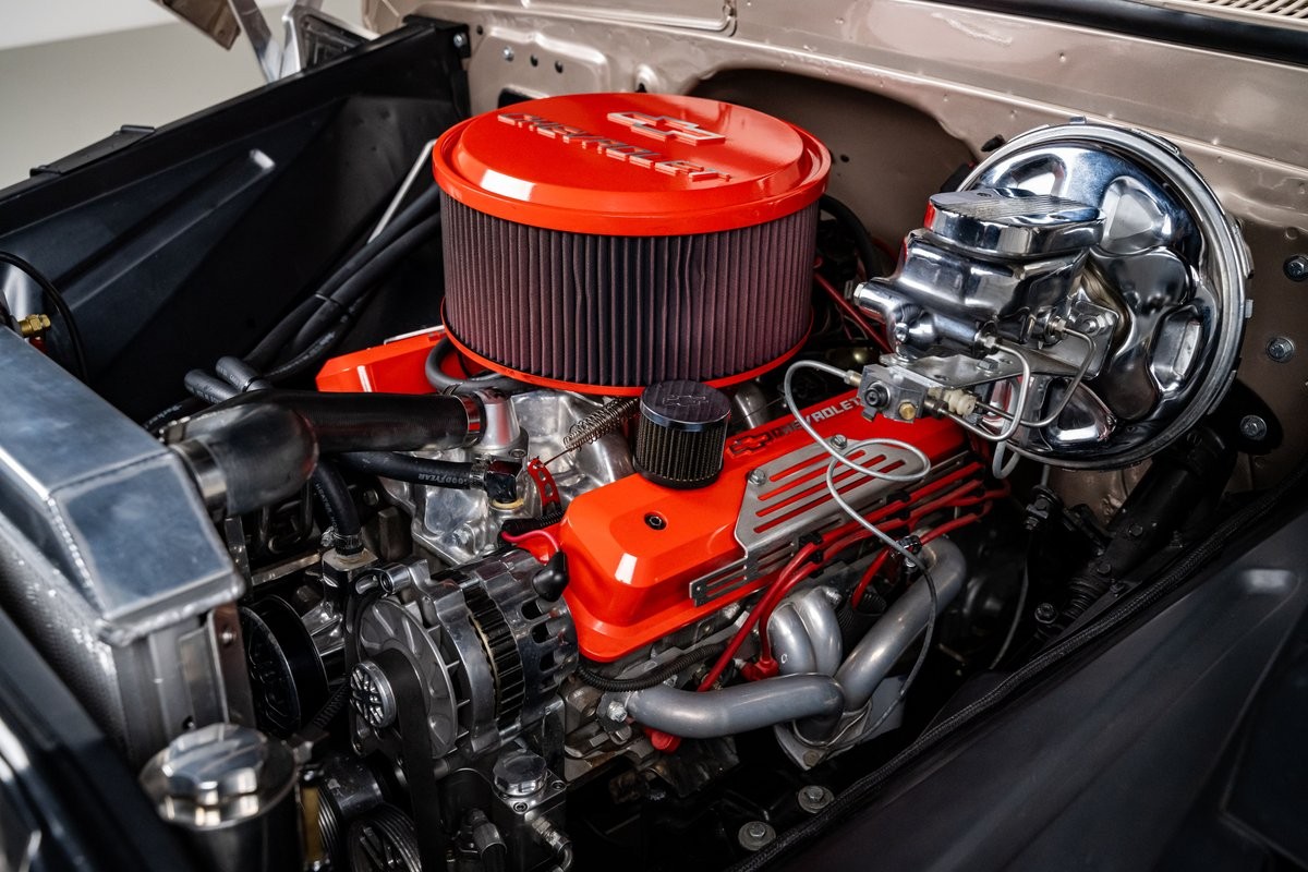 Chevrolet-C-10-1963-Pickup-Truck-35