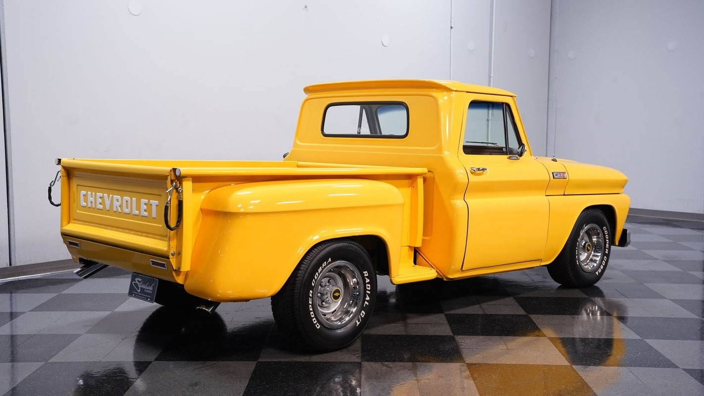 Chevrolet-C-10-1965-Pickup-Truck-12