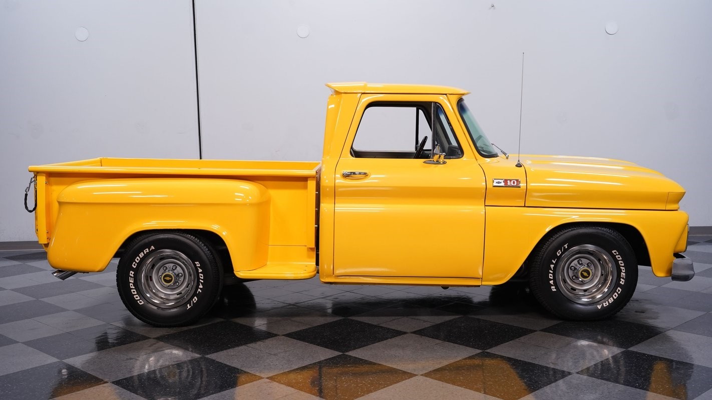 Chevrolet-C-10-1965-Pickup-Truck-13
