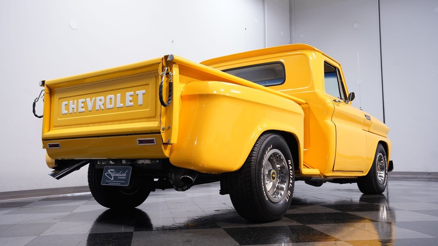 Chevrolet-C-10-1965-Pickup-Truck-25