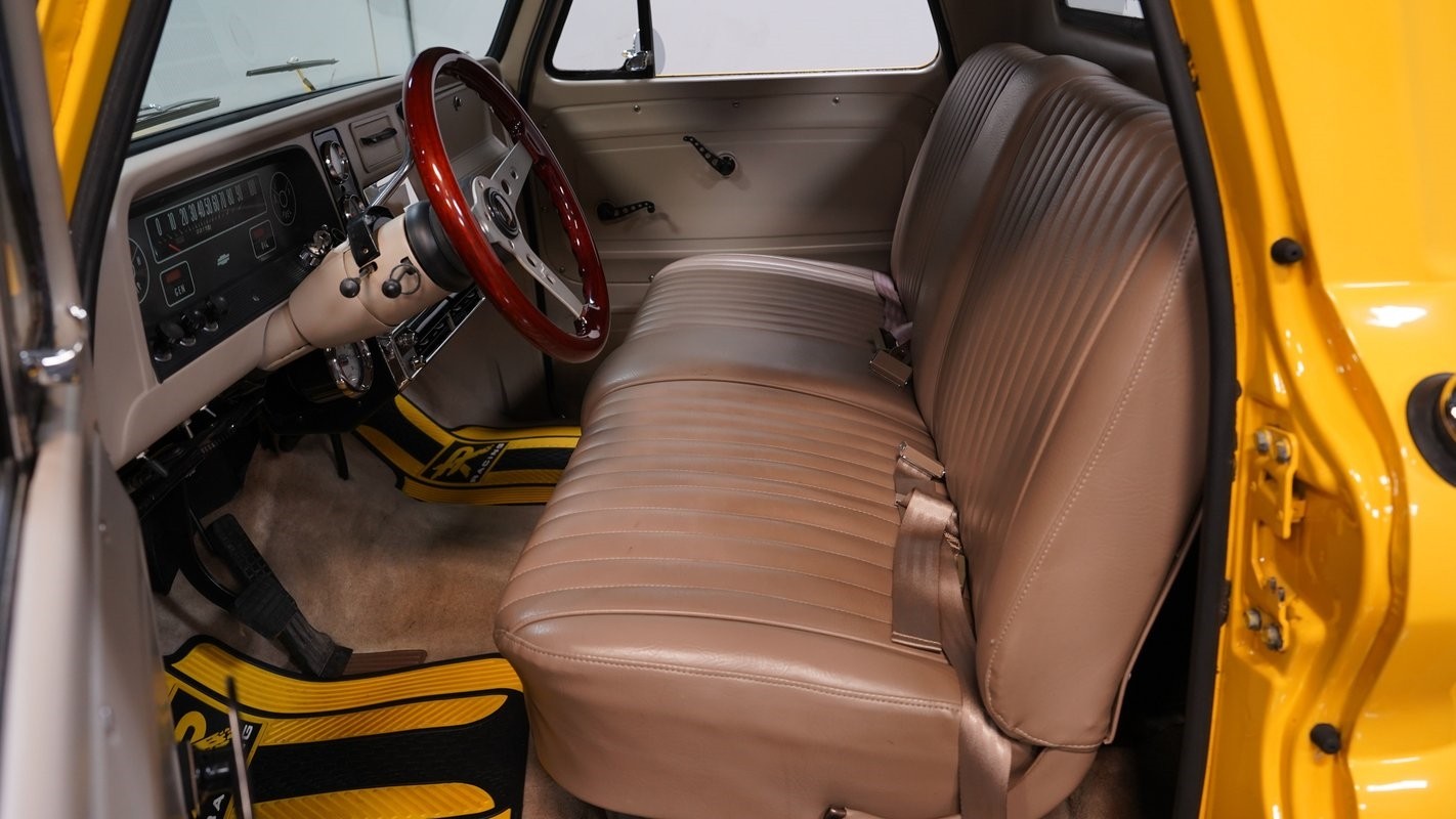 Chevrolet-C-10-1965-Pickup-Truck-34