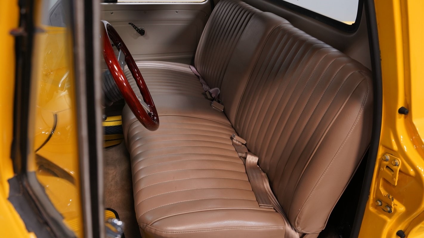 Chevrolet-C-10-1965-Pickup-Truck-38