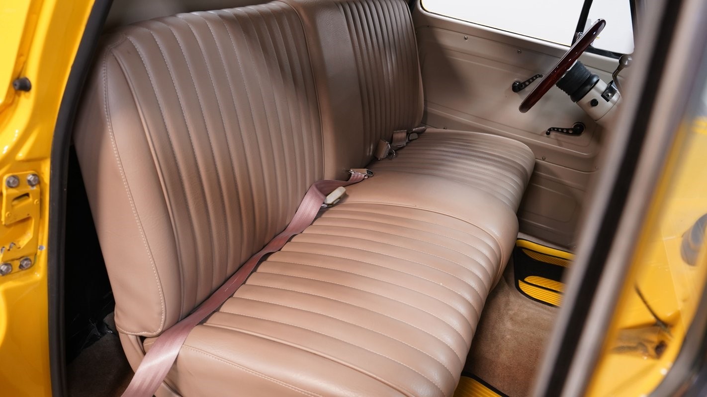 Chevrolet-C-10-1965-Pickup-Truck-39