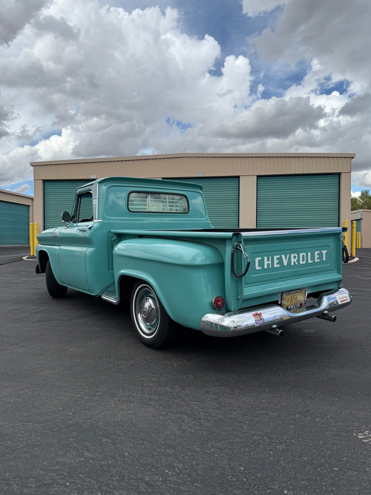 Chevrolet-C-10-1965-Standard-Cab-Pickup-4