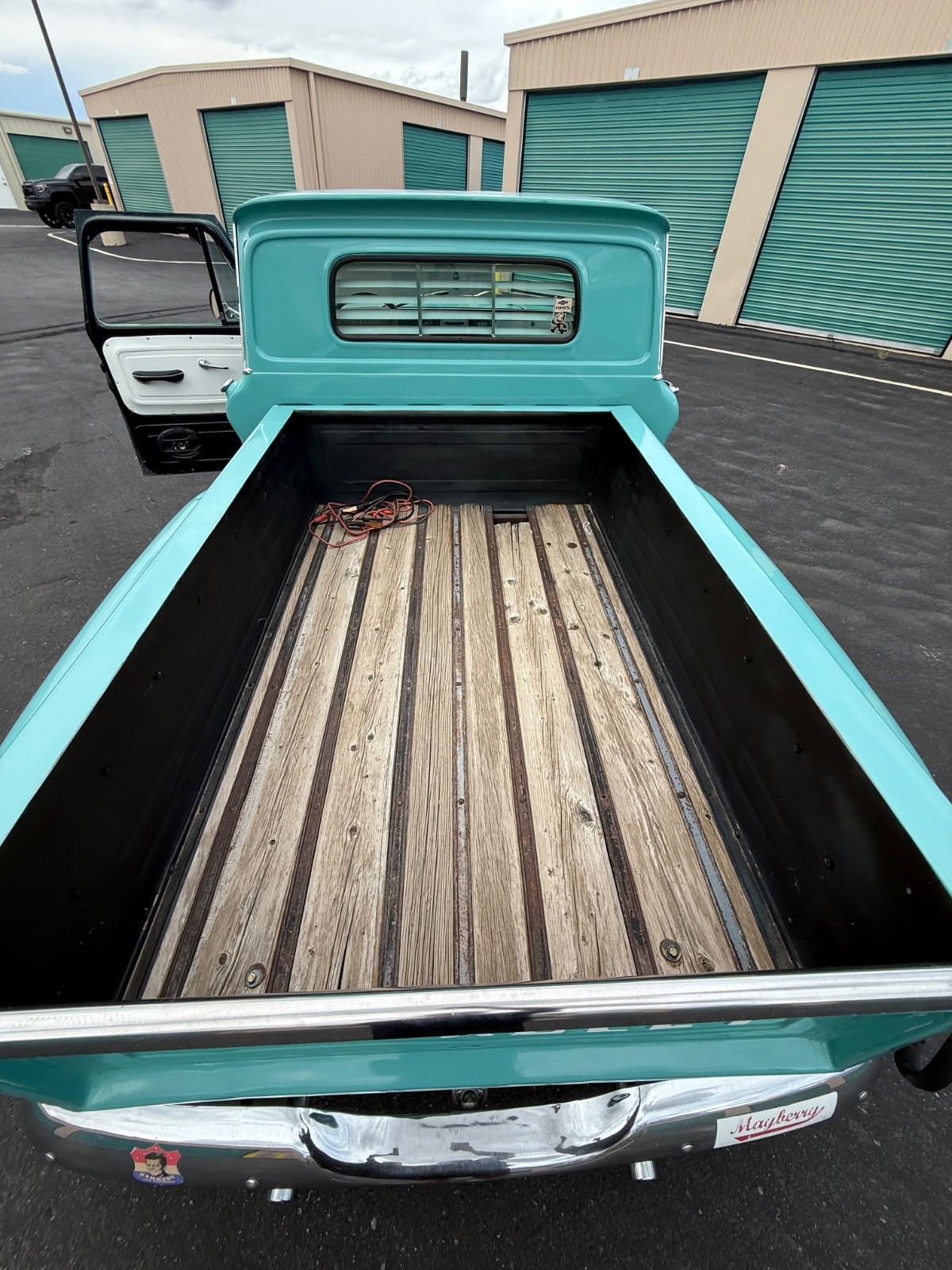 Chevrolet-C-10-1965-Standard-Cab-Pickup-7