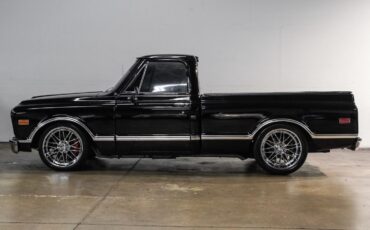 Chevrolet-C-10-1967-Pickup-Truck-14
