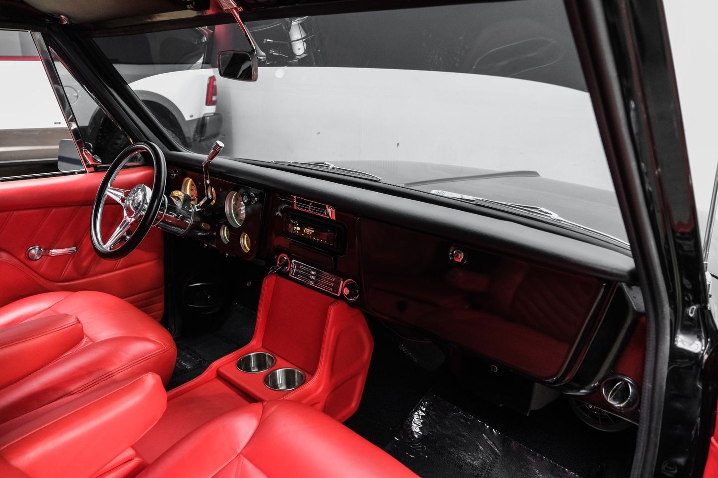 Chevrolet-C-10-1967-Pickup-Truck-15