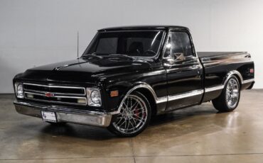 Chevrolet-C-10-1967-Pickup-Truck-5