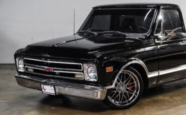 Chevrolet-C-10-1967-Pickup-Truck-6