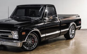 Chevrolet-C-10-1967-Pickup-Truck-7