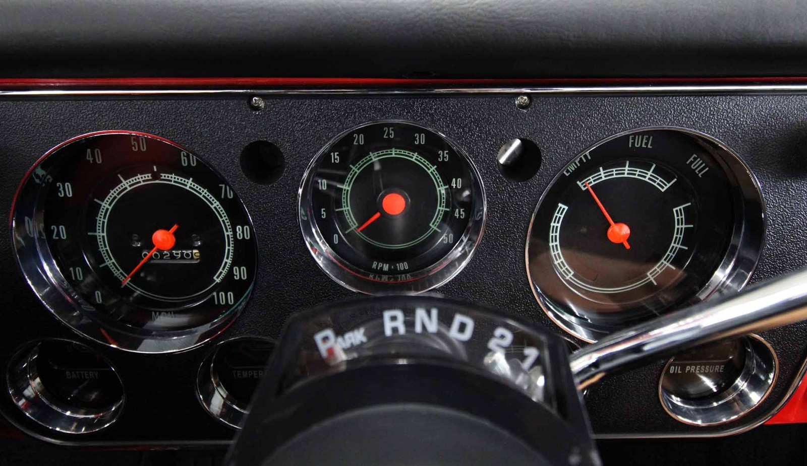 Chevrolet-C-10-1968-Restomod-25