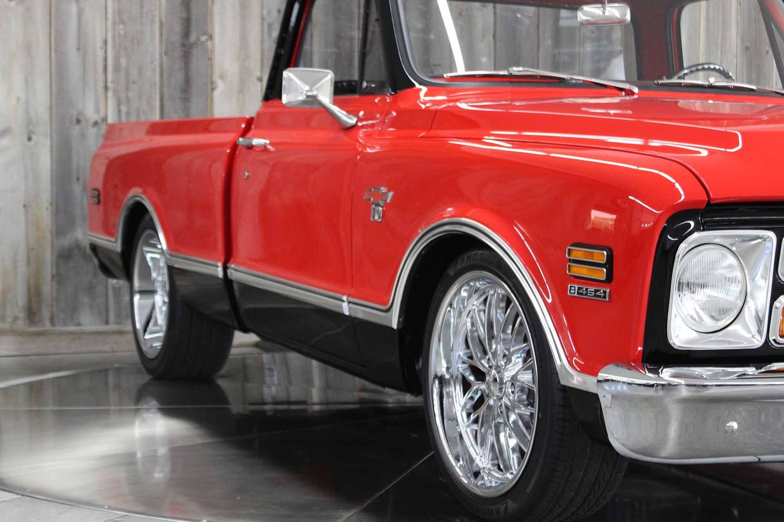 Chevrolet-C-10-1968-Restomod-6
