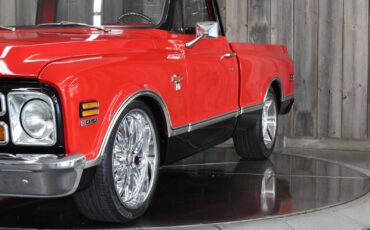 Chevrolet-C-10-1968-Restomod-8