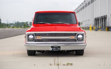 Chevrolet-C-10-1969-Pickup-Truck-2
