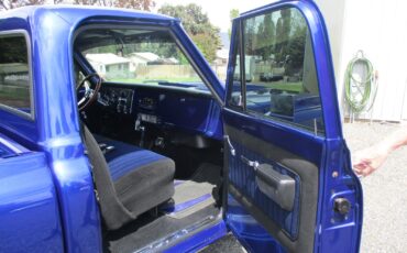 Chevrolet-C-10-1970-Standard-Cab-Pickup-23
