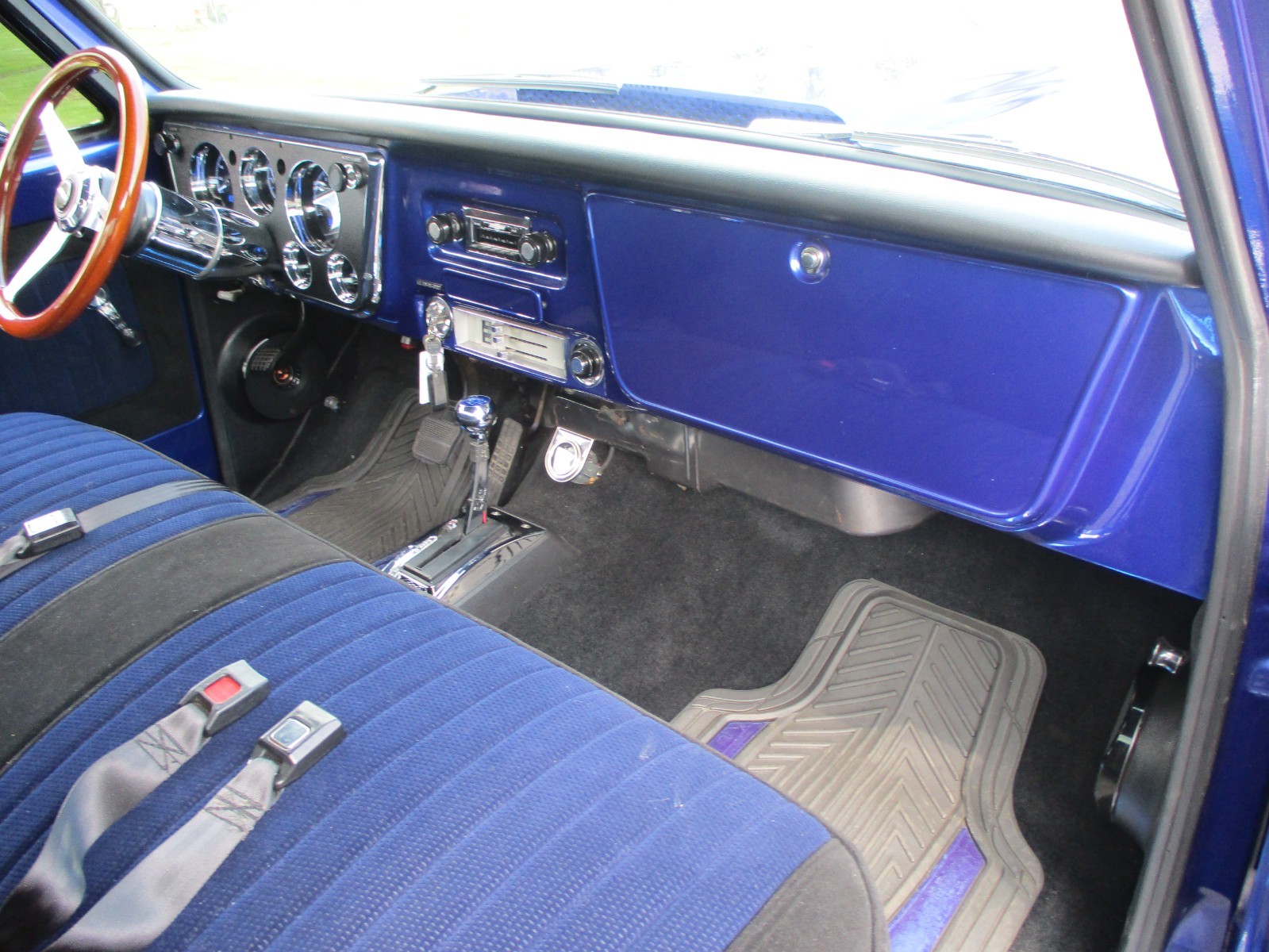 Chevrolet-C-10-1970-Standard-Cab-Pickup-25