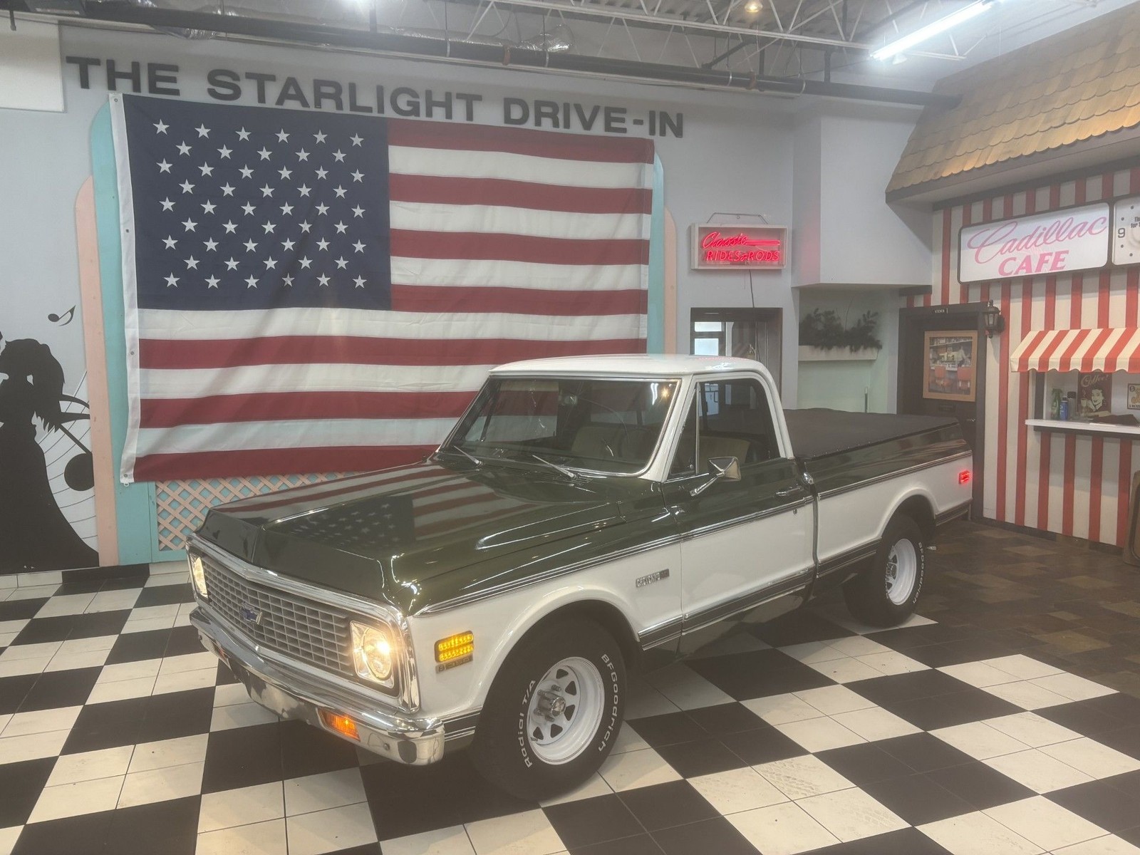 Chevrolet-C-10-1971-Short-Box-1