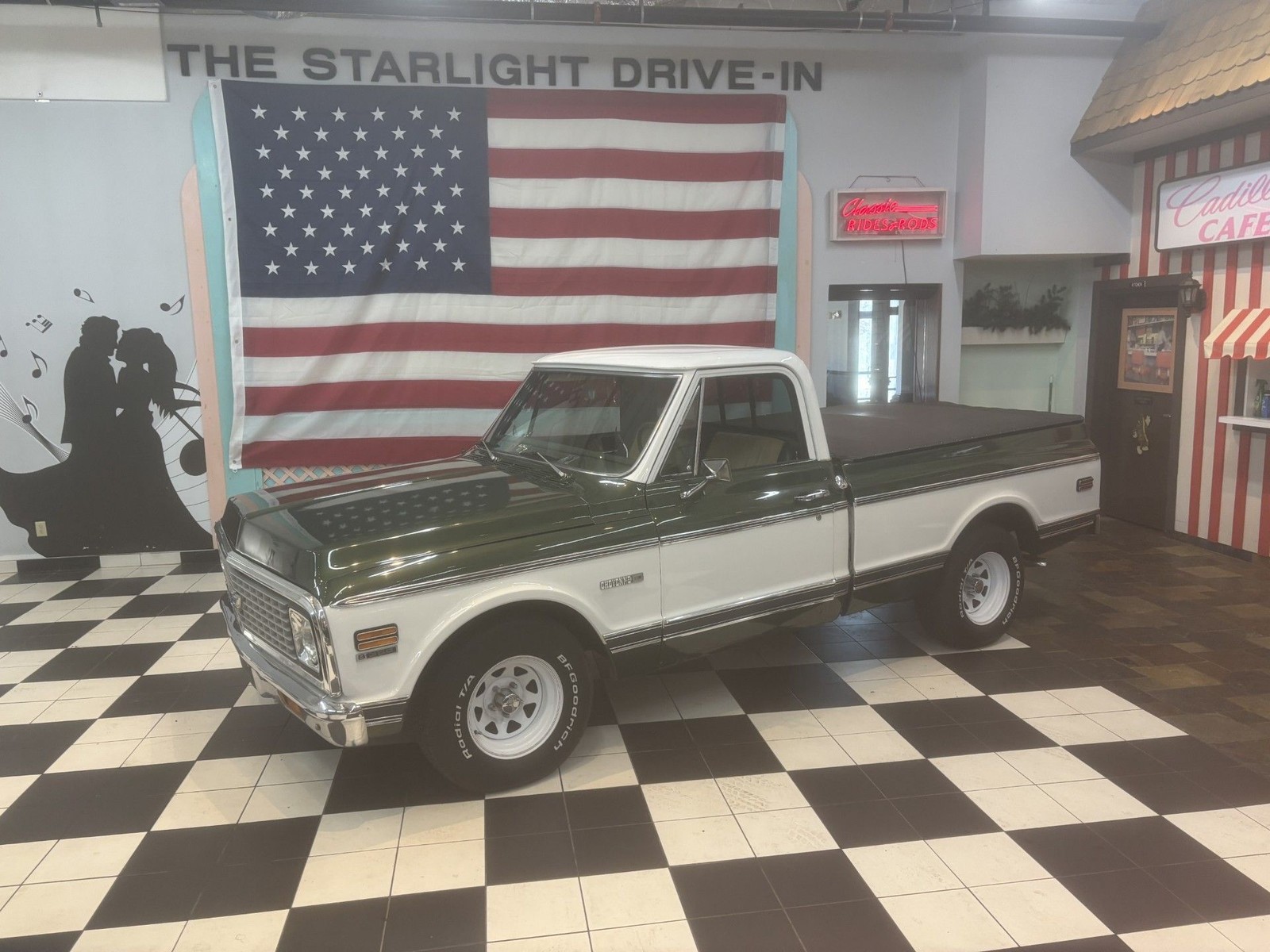 Chevrolet-C-10-1971-Short-Box-29