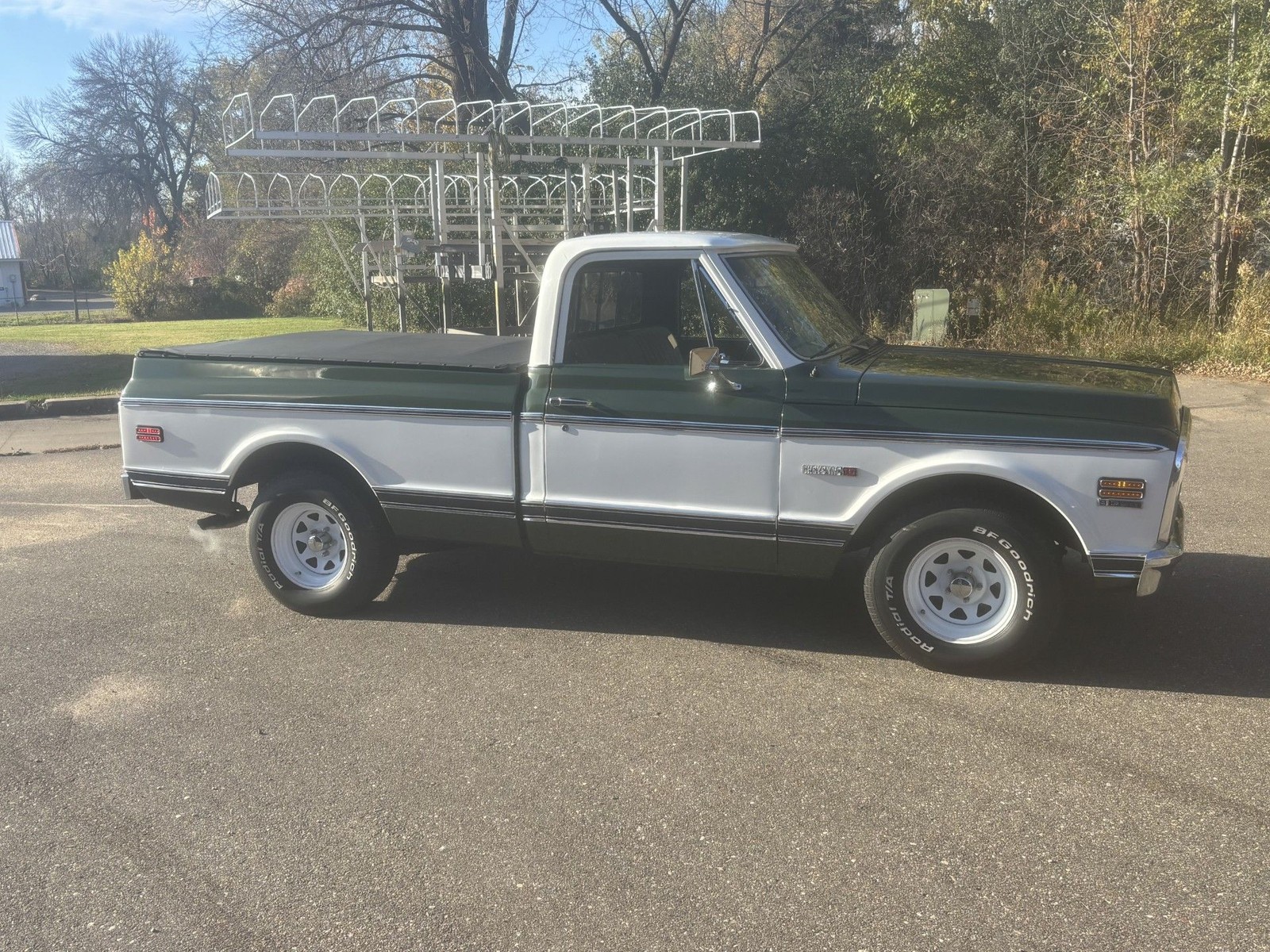 Chevrolet-C-10-1971-Short-Box-3