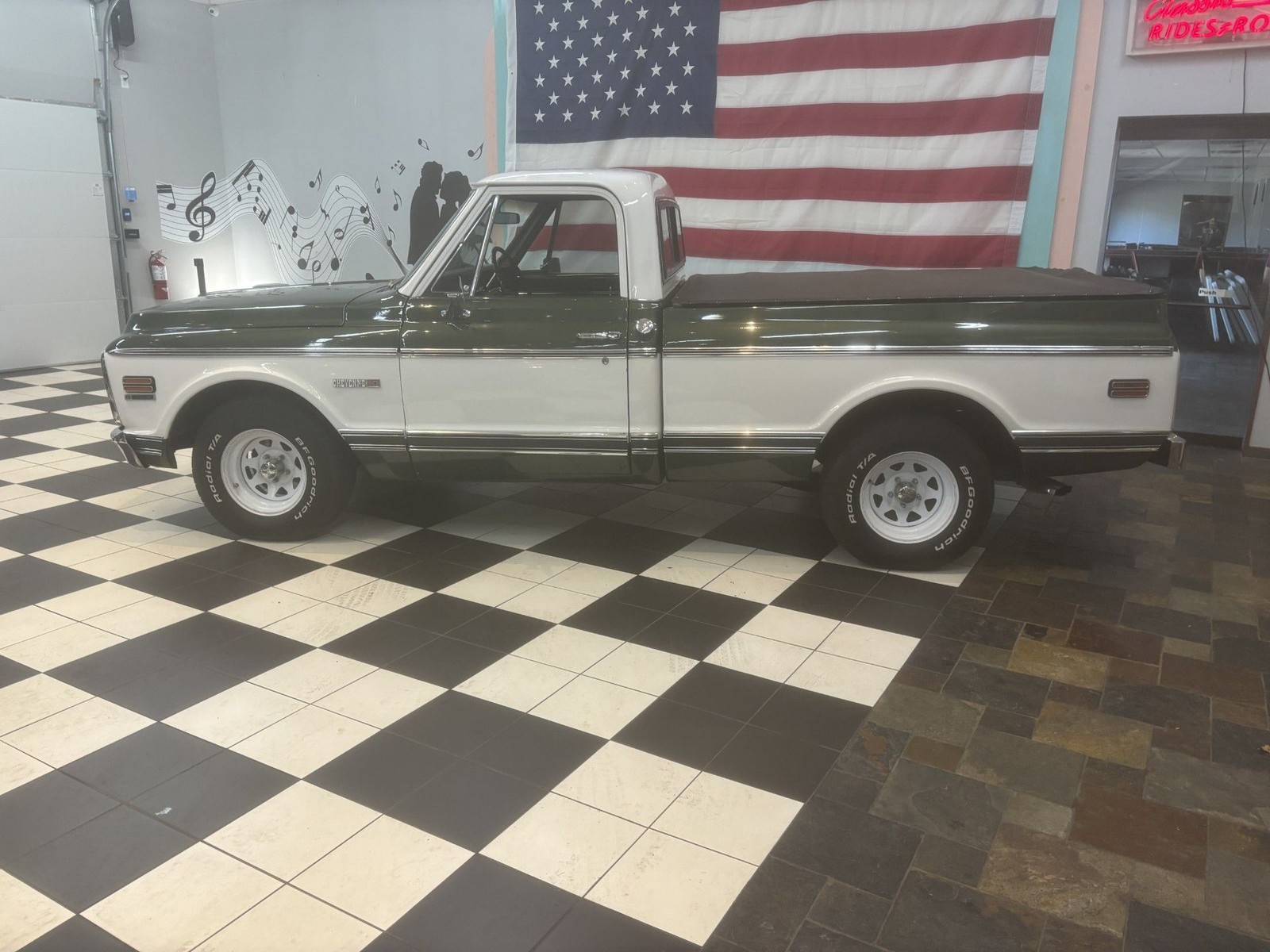 Chevrolet-C-10-1971-Short-Box-36