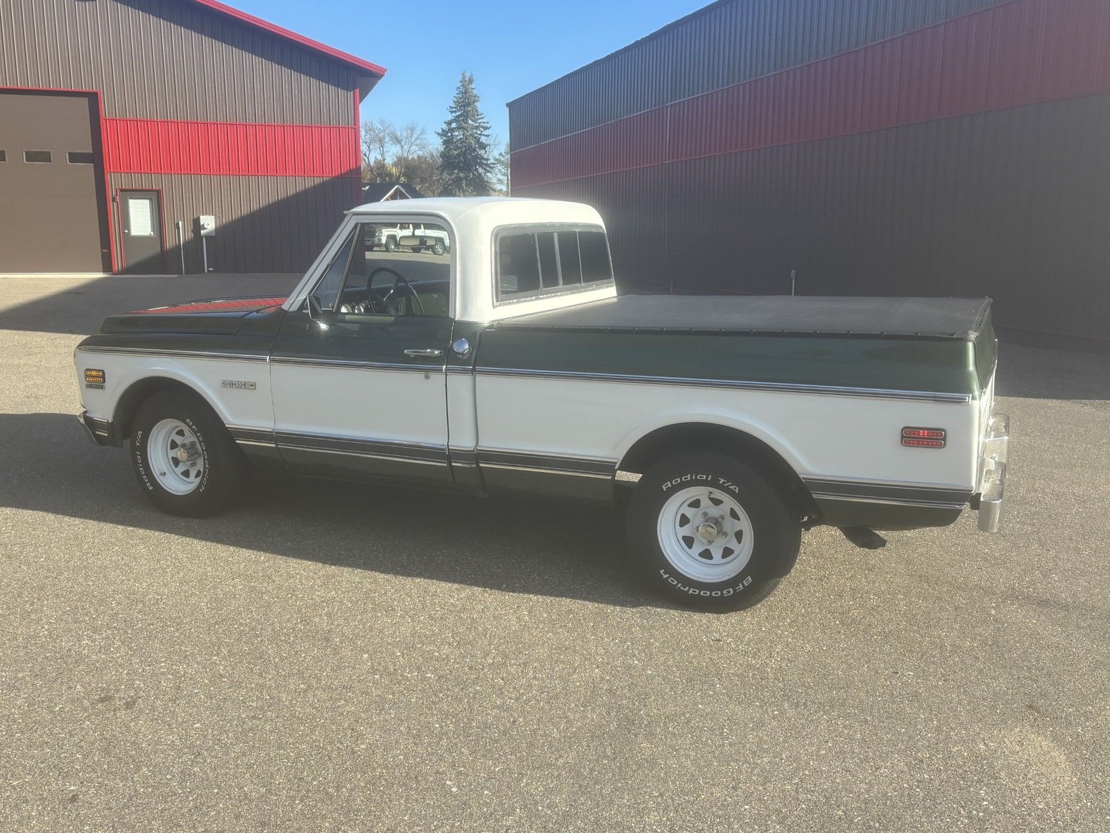 Chevrolet-C-10-1971-Short-Box-6
