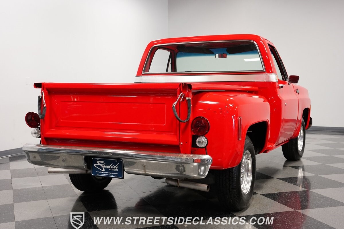 Chevrolet-C-10-1973-Pickup-Truck-11