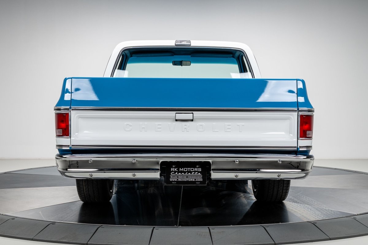 Chevrolet-C-10-1973-Pickup-Truck-15