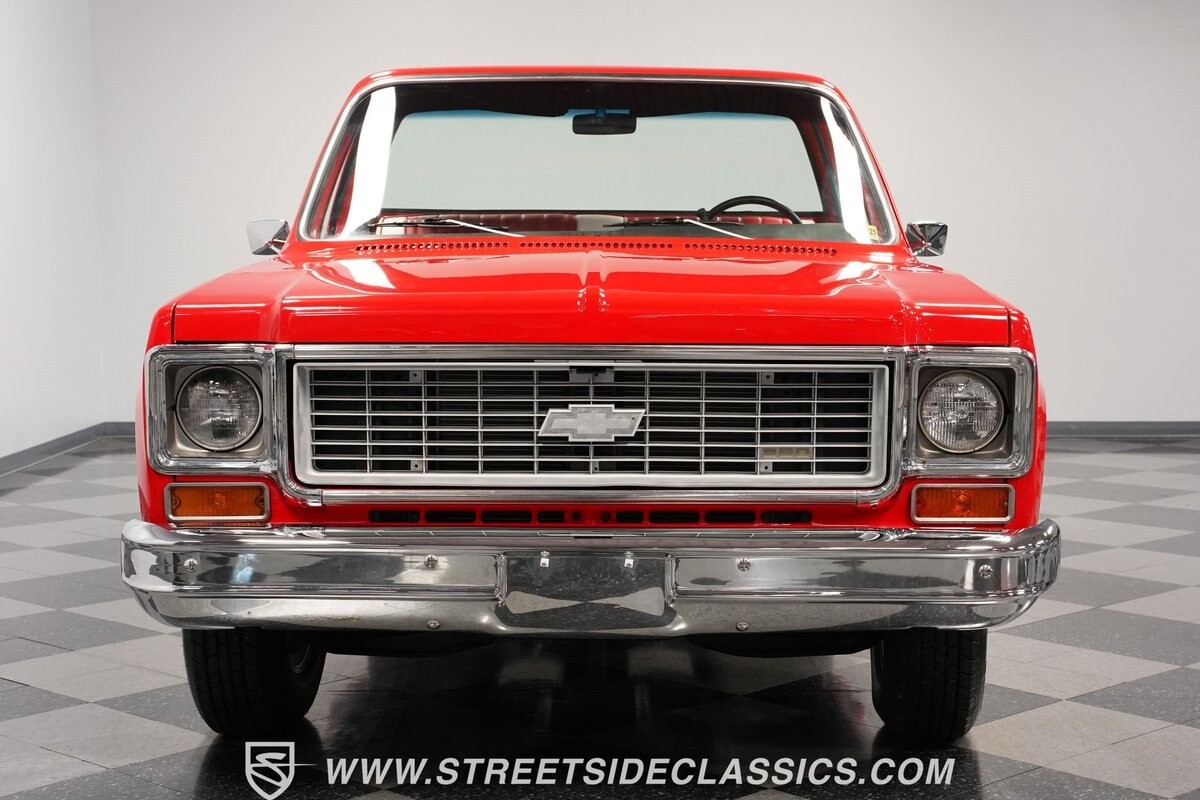 Chevrolet-C-10-1973-Pickup-Truck-17
