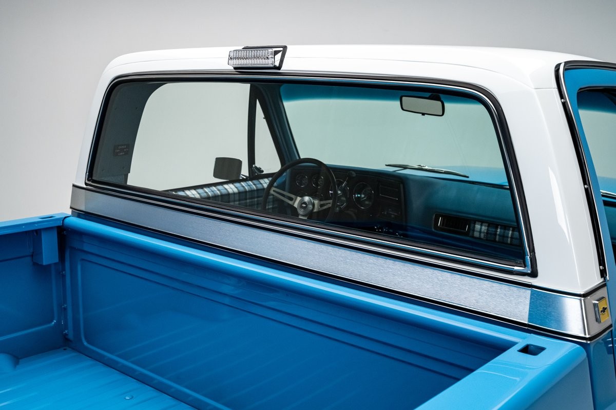 Chevrolet-C-10-1973-Pickup-Truck-19