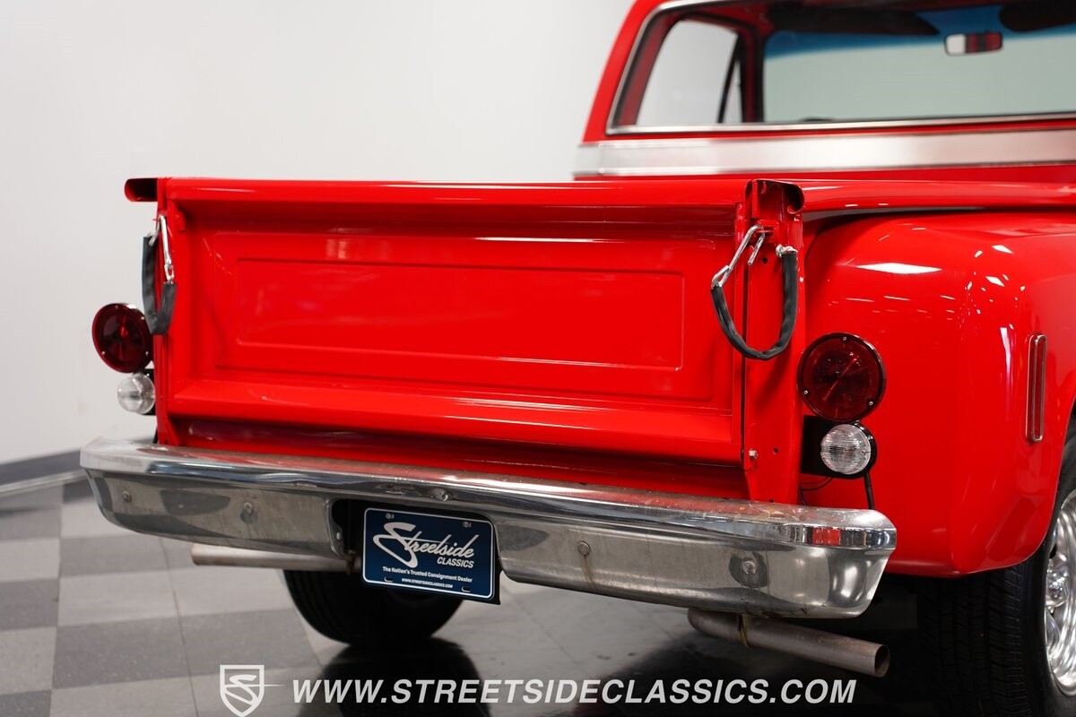 Chevrolet-C-10-1973-Pickup-Truck-26