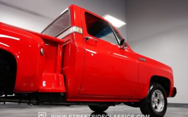 Chevrolet-C-10-1973-Pickup-Truck-28