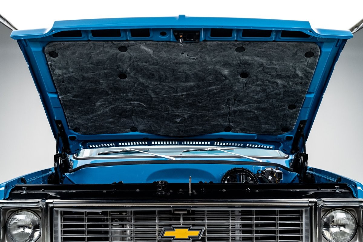 Chevrolet-C-10-1973-Pickup-Truck-29