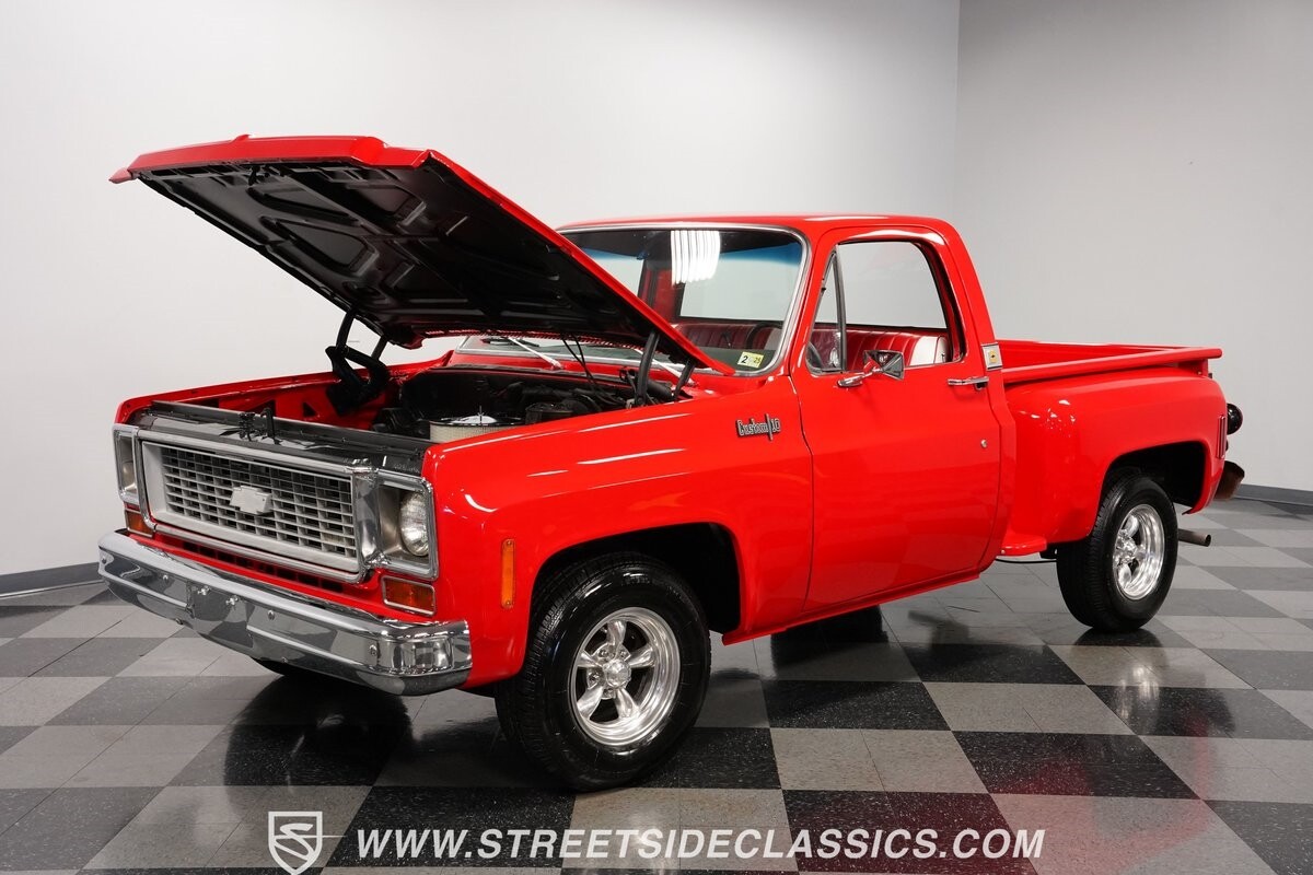 Chevrolet-C-10-1973-Pickup-Truck-31