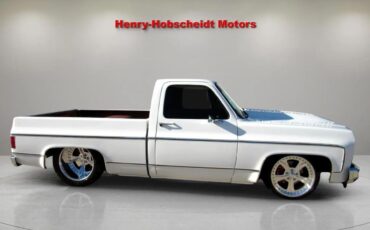 Chevrolet-C-10-1974-Classic-Car-1