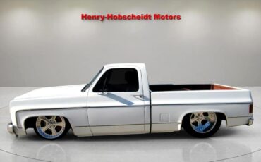 Chevrolet-C-10-1974-Classic-Car-17