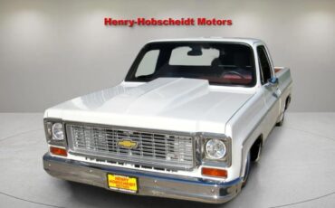 Chevrolet-C-10-1974-Classic-Car-20