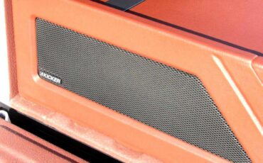 Chevrolet-C-10-1974-Classic-Car-28