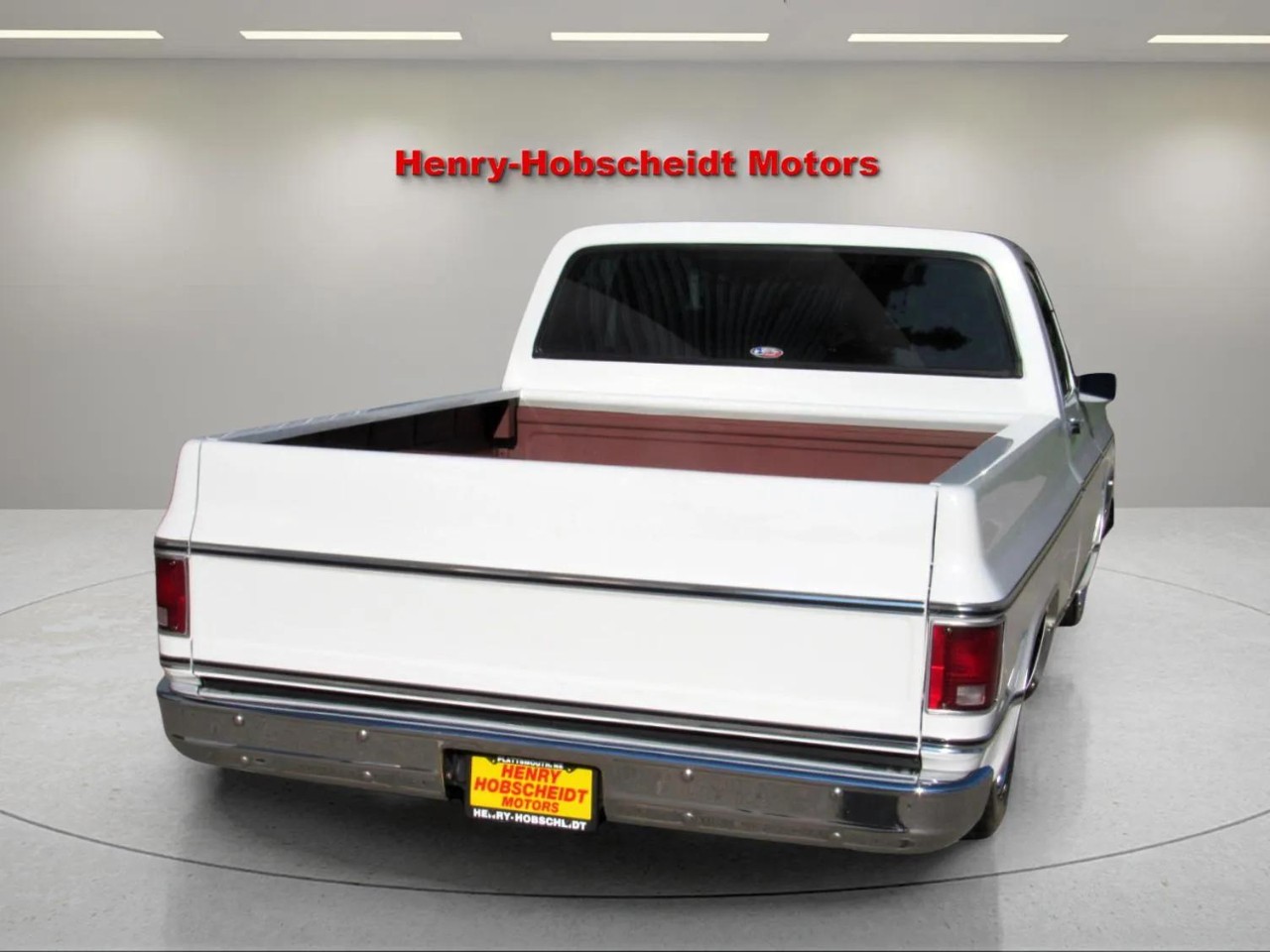 Chevrolet-C-10-1974-Classic-Car-4