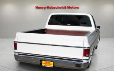 Chevrolet-C-10-1974-Classic-Car-4