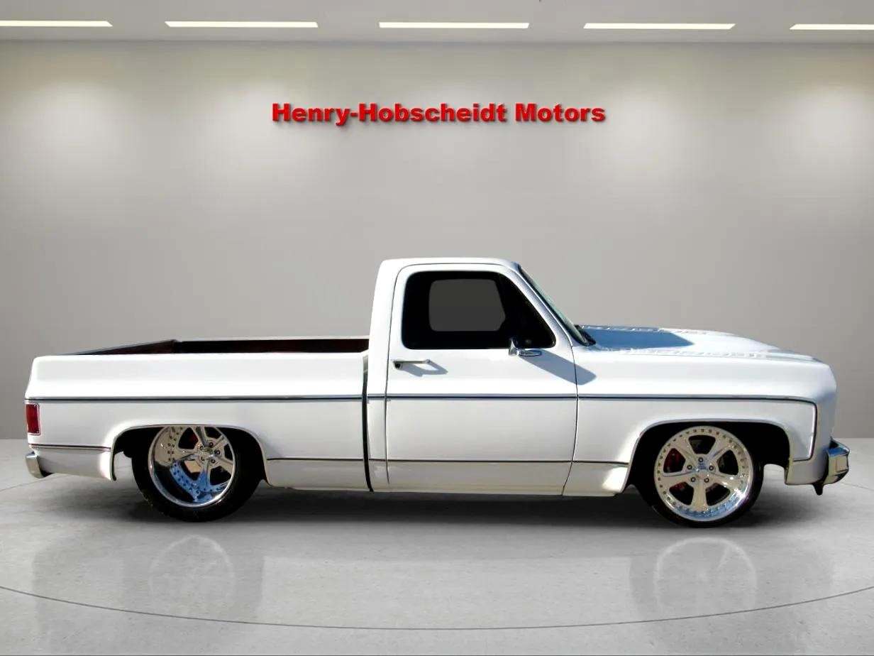 Chevrolet-C-10-1974-Classic-Car-6