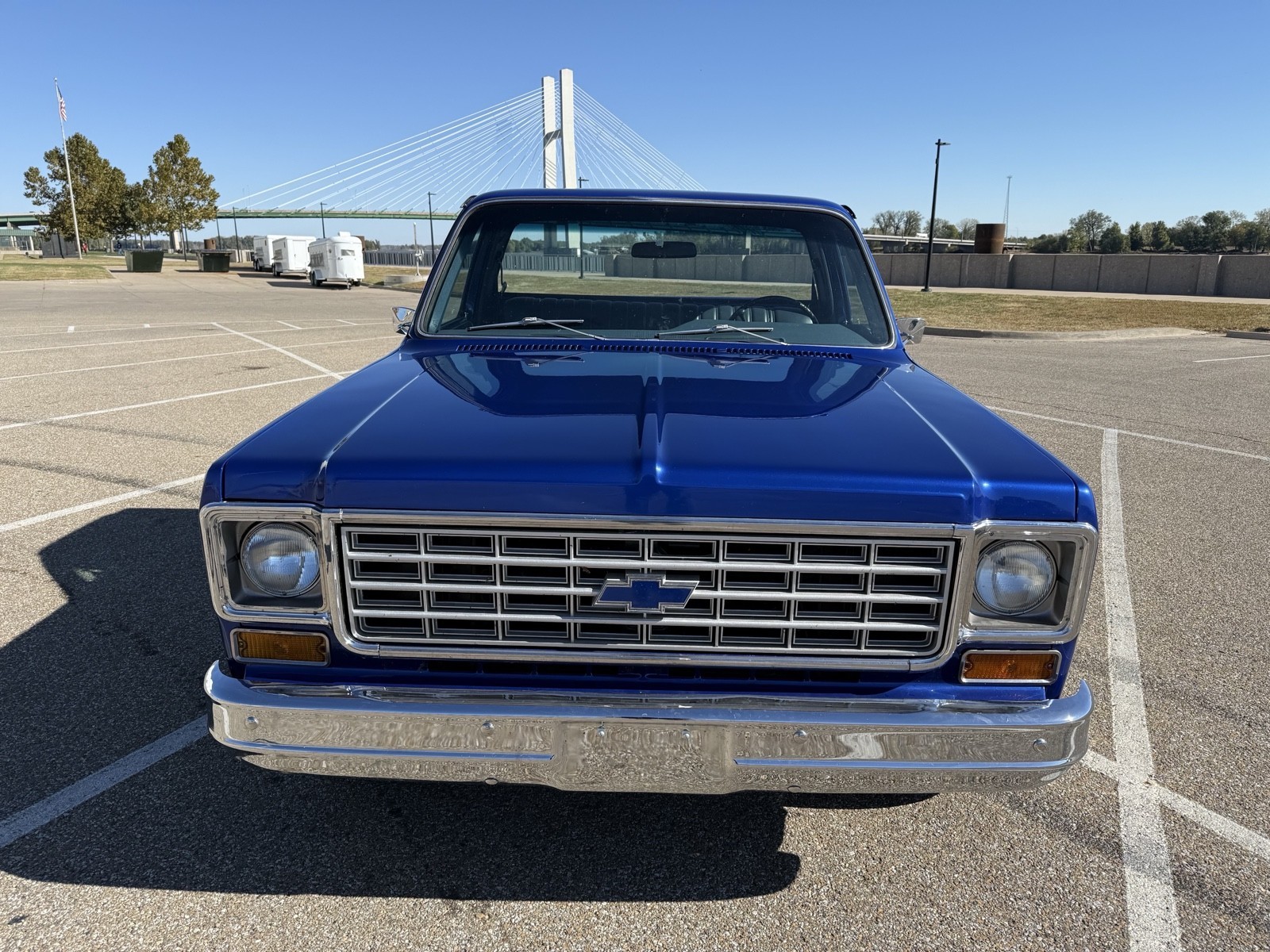 Chevrolet-C-10-1976-Standard-Cab-Pickup-1