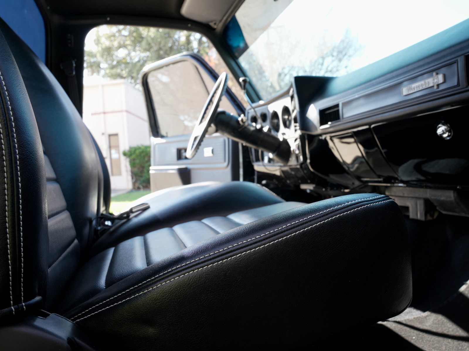 Chevrolet-C-10-1979-Standard-Cab-Pickup-15