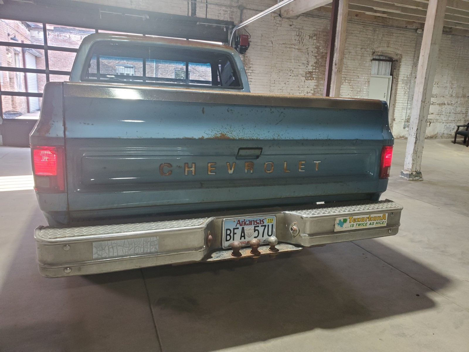 Chevrolet-C-10-1980-Standard-Cab-Pickup-15