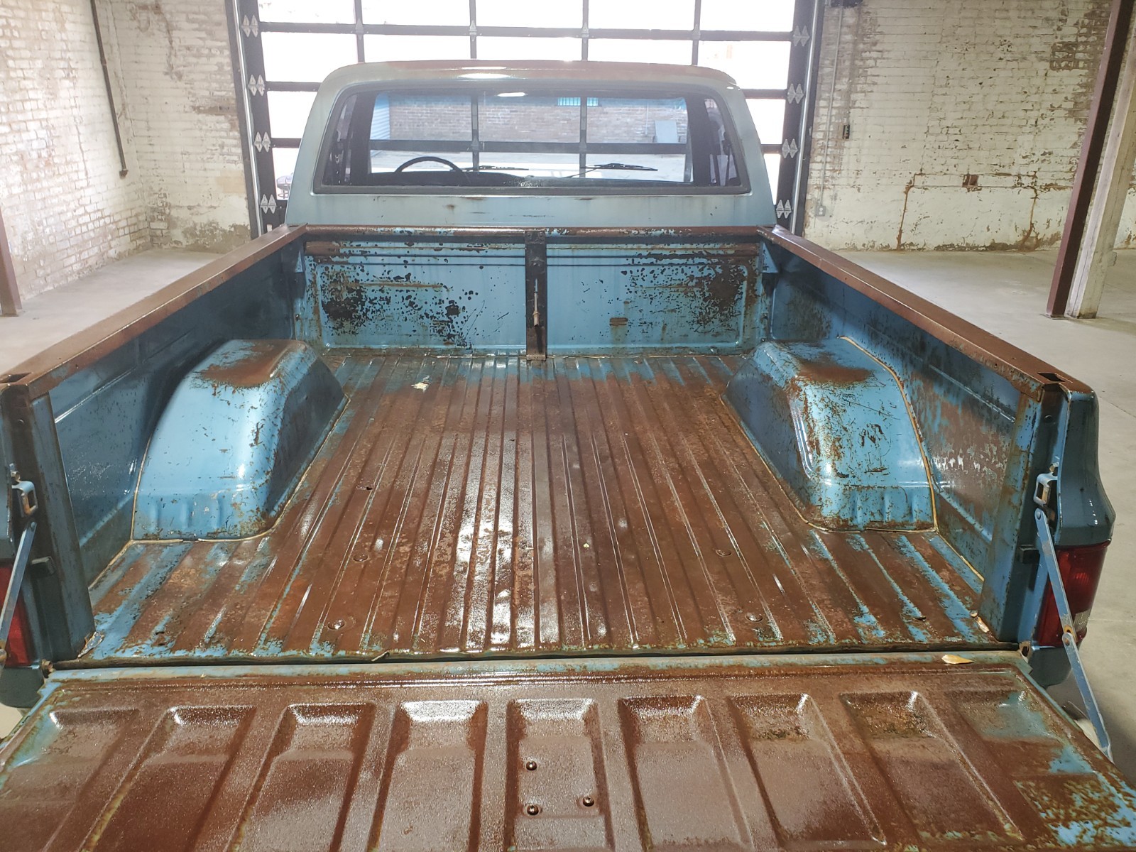 Chevrolet-C-10-1980-Standard-Cab-Pickup-17