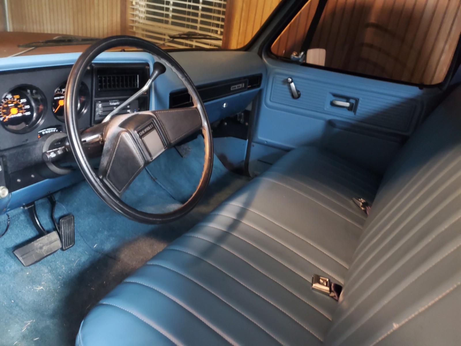 Chevrolet-C-10-1980-Standard-Cab-Pickup-27