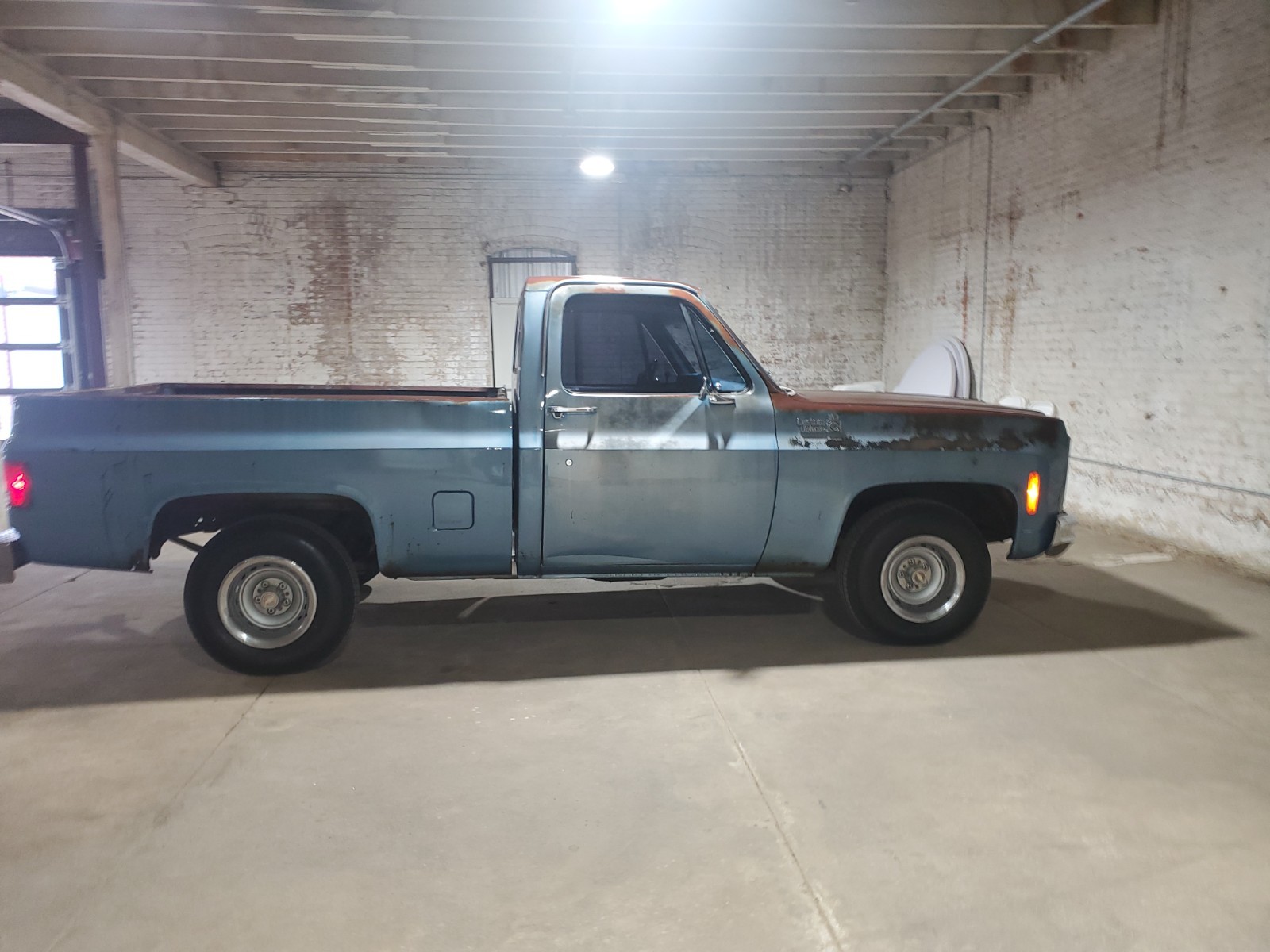 Chevrolet-C-10-1980-Standard-Cab-Pickup-5