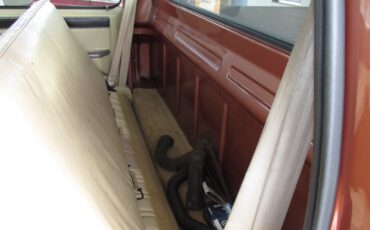 Chevrolet-C-10-1983-Standard-Cab-Pickup-17